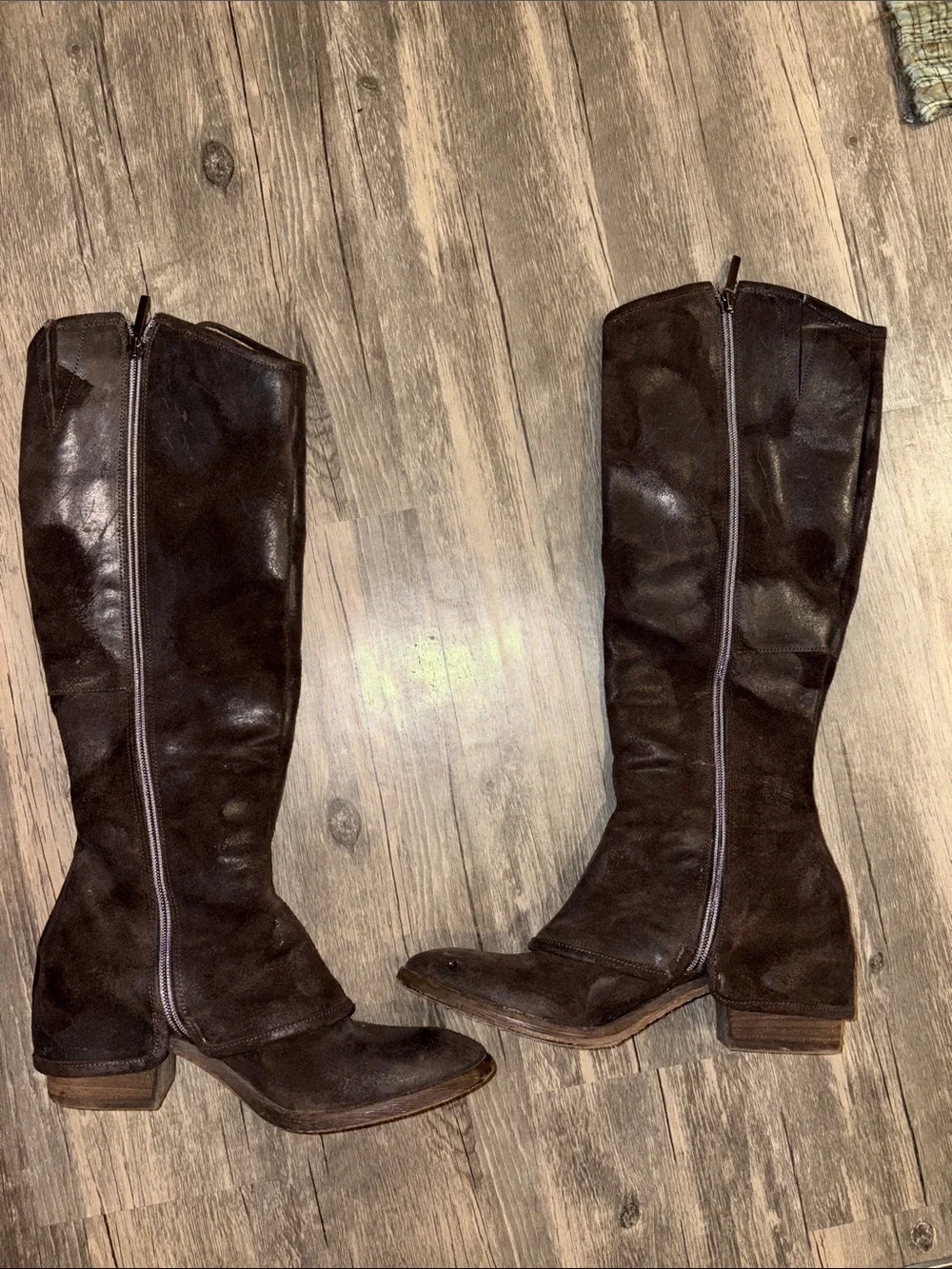 Donald J Pliner Devi3 Z65120* Suede Boot Brown Women Size 6